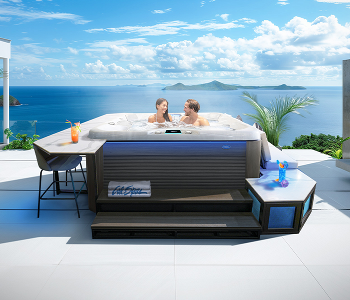 Calspas hot tub being used in a family setting - Miami Gardens